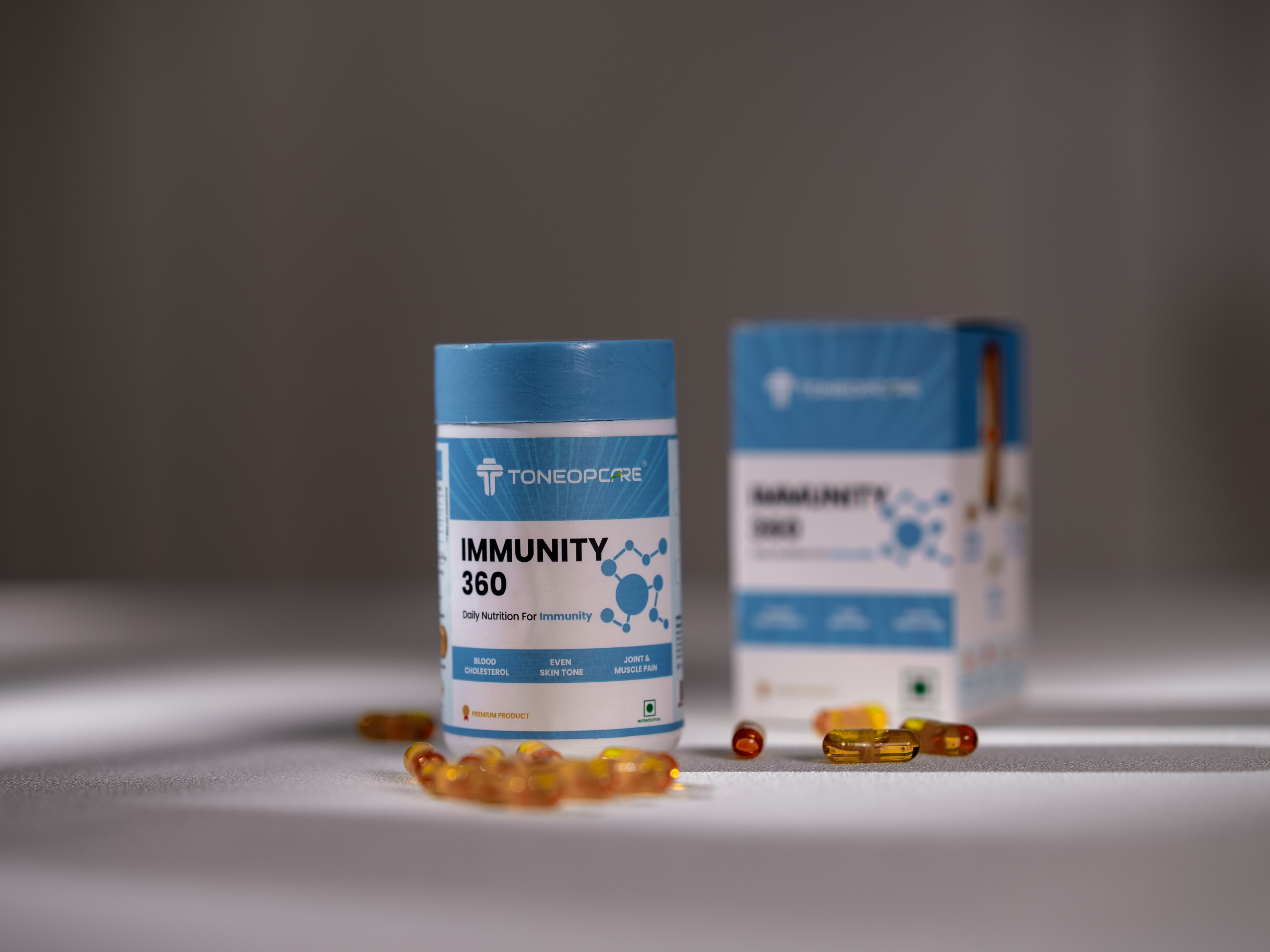 Turmeric, ginger & garlic oil capsules front view	